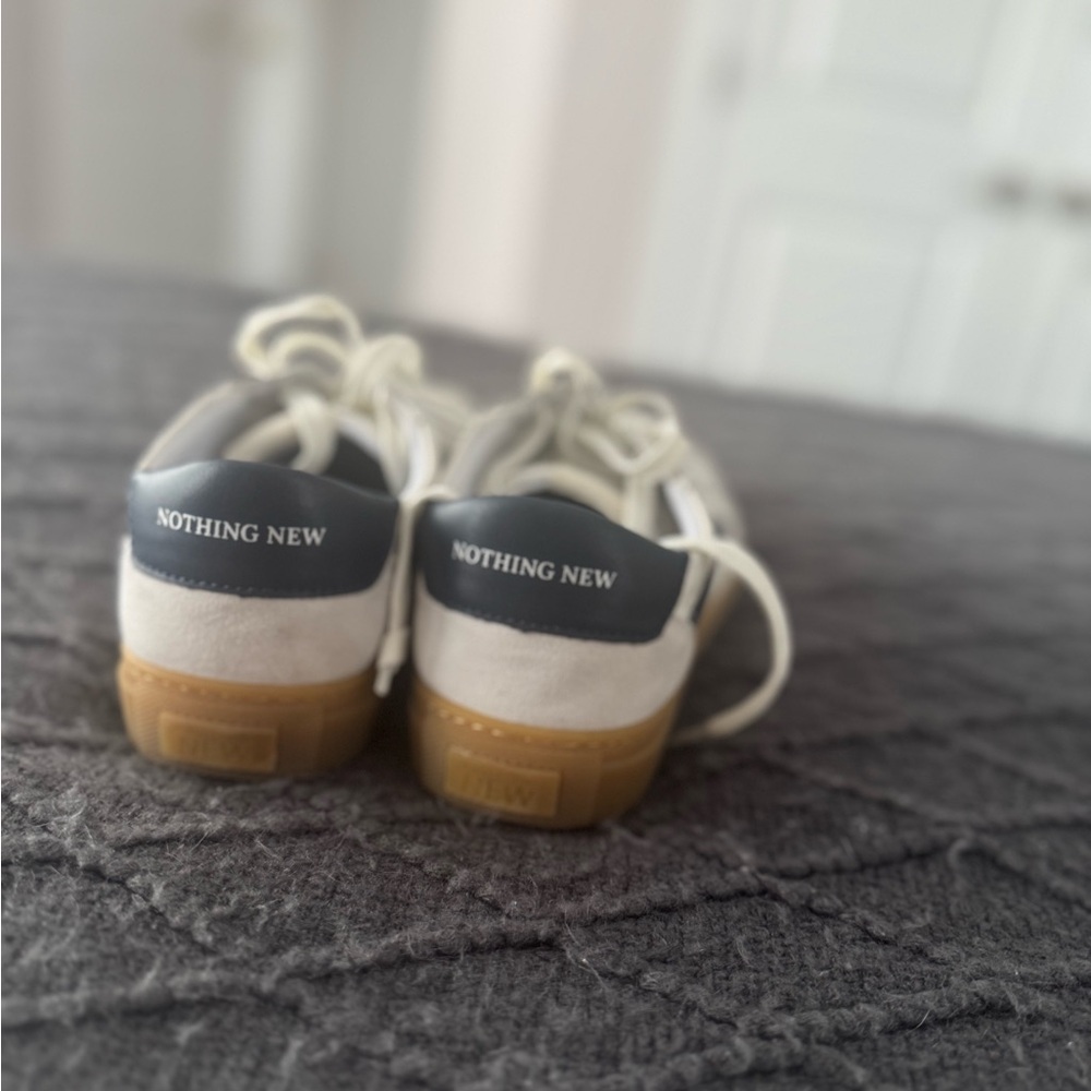 Women's White Sneakers - Picture 4 of 8